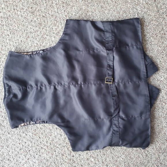 💥3 for $15💥 H&M Conscious Collection Black with floral lining vest 40r - Picture 9 of 9